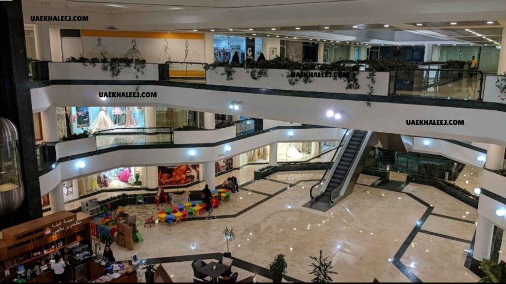 Shopping Trends at Al Hanaa Center Al Mankhool Road Dubai